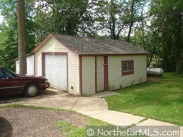 2nd image of 2118 Timber Ridge Ln