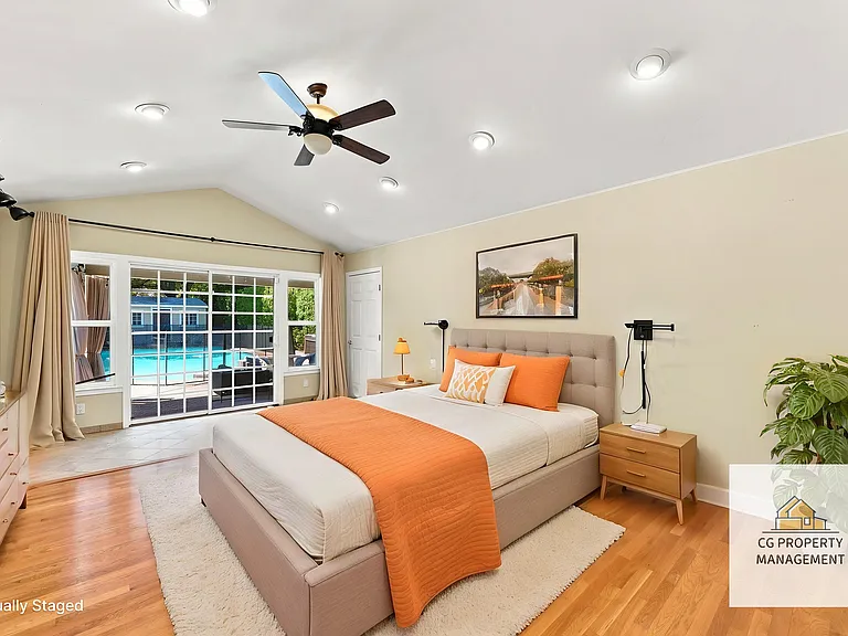 12445 Green Meadow Ln — Photo 10