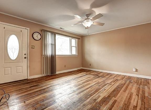 4th image of 2506 Crumpton Dr
