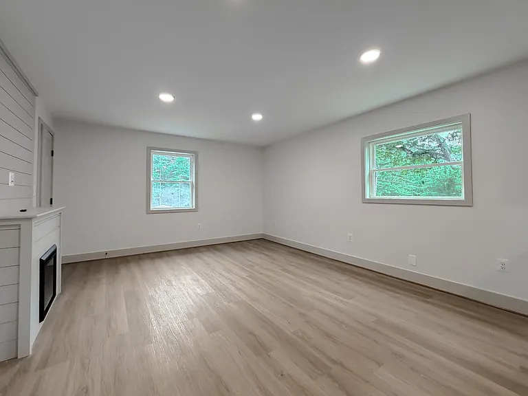 17985 Three Notch Rd #4 — Photo 10