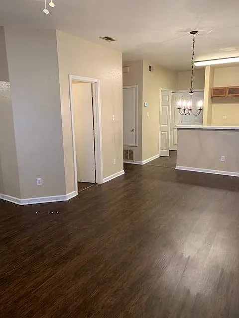2 bed, 2.0 bath, 850 sqft, $1,250 — Photo 3