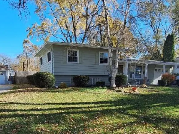 14 S Bereman Rd, Montgomery, IL 60538