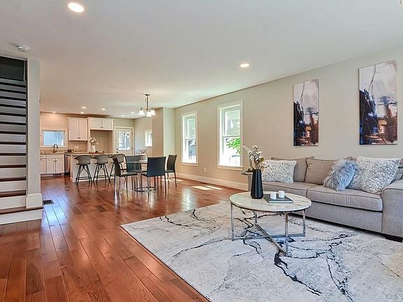 5th image of 23 Winthrop St #23