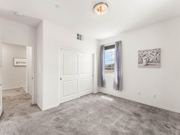 4th image of 2014 Boxwood St