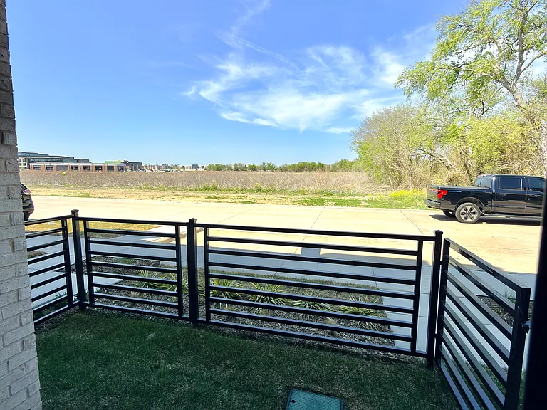 1175 Doris May Dr — Photo 13