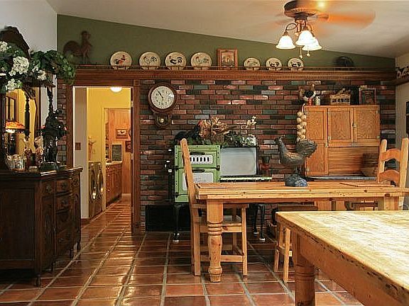 looking from kitchen to dining