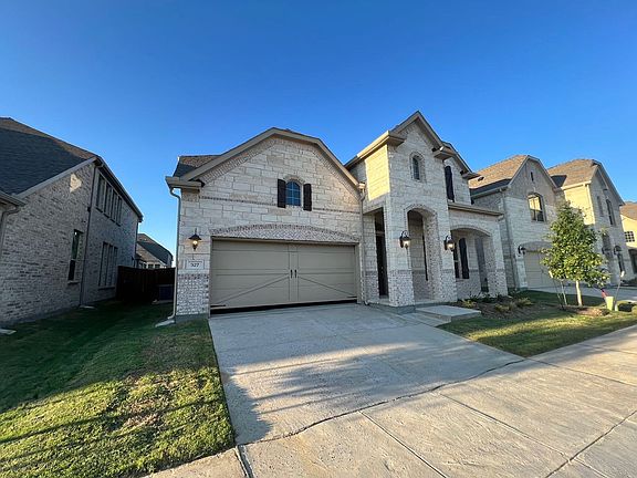 3rd image of 327 Driftwood Ln
