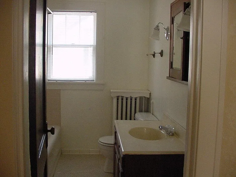 1411 26th Ave NE #2 — Photo 9