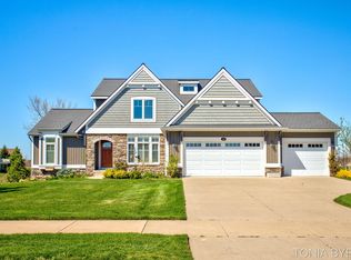 14323 Georgian Bay Dr, Holland, MI 49424