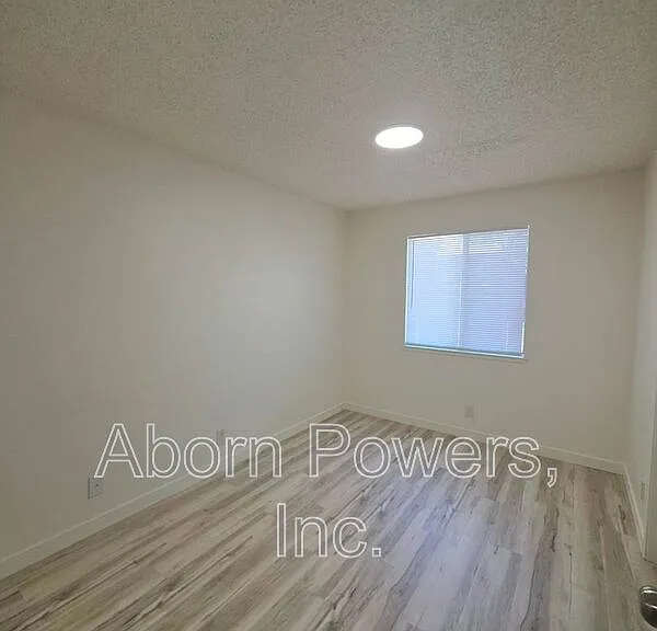 1140 Melton Dr #2 — Photo 4