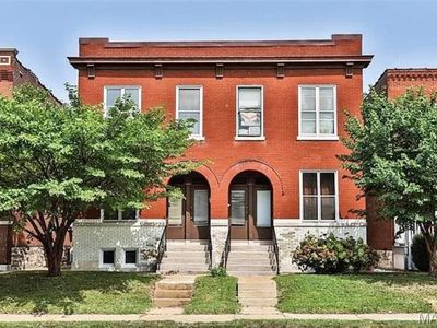 545 Bates St, Saint Louis, MO, 63111