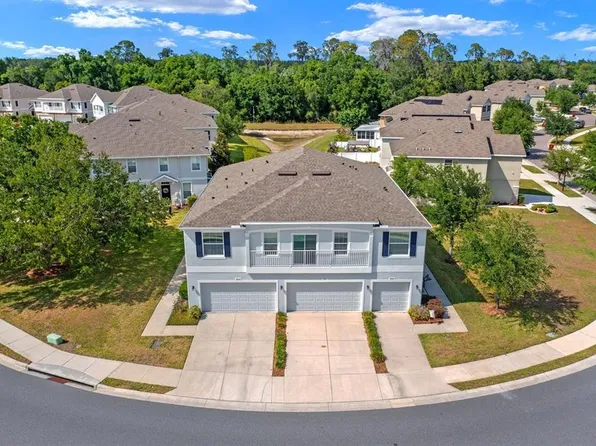 824 Ashentree Dr, Plant City, FL 33563