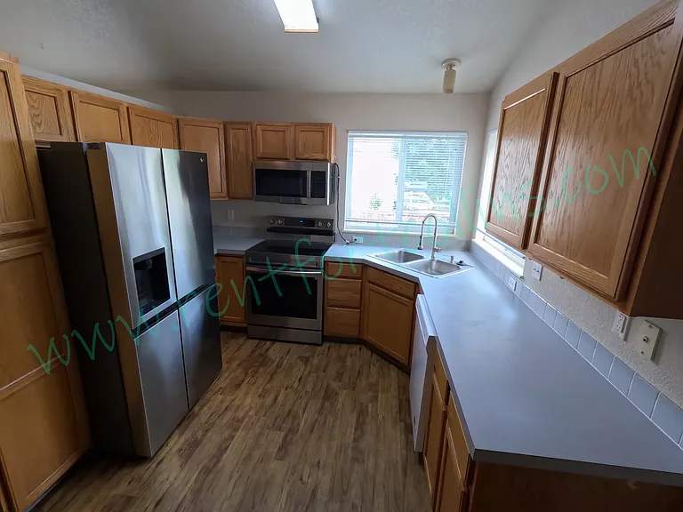 1032 Lavender Ave — Photo 20