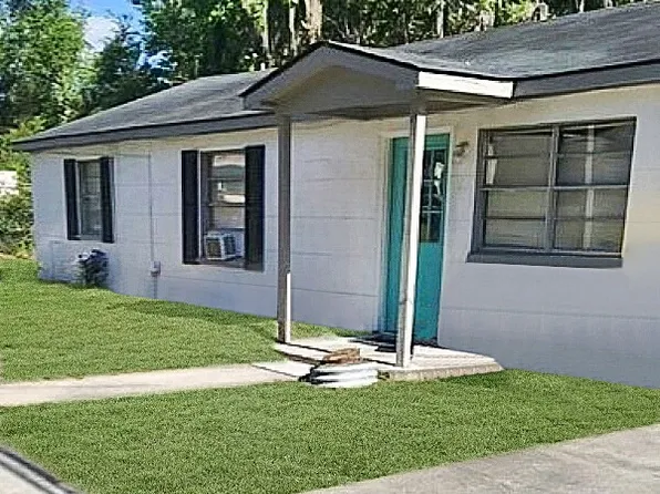 2214 Shell Rd, Savannah, GA 31404