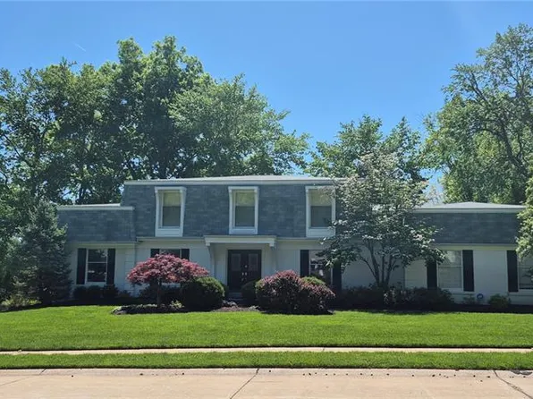 15166 Chamisal Dr, Chesterfield, MO 63017