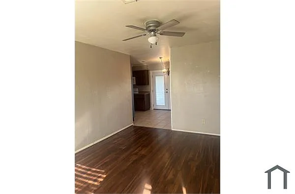 Building Photo - 5360 S Monte Dr