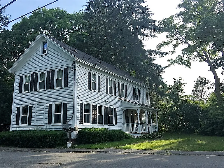 747 Main St #1 — Photo 19