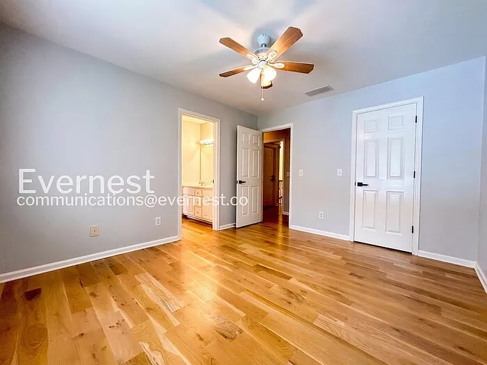 4706 Woodlawn Ct NE — Photo 26