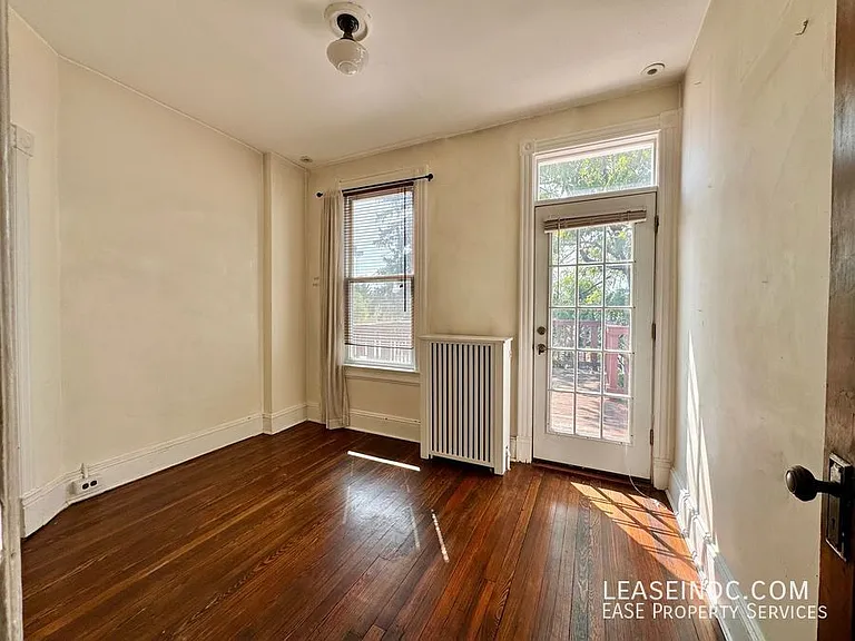 128 Adams St NW — Photo 24