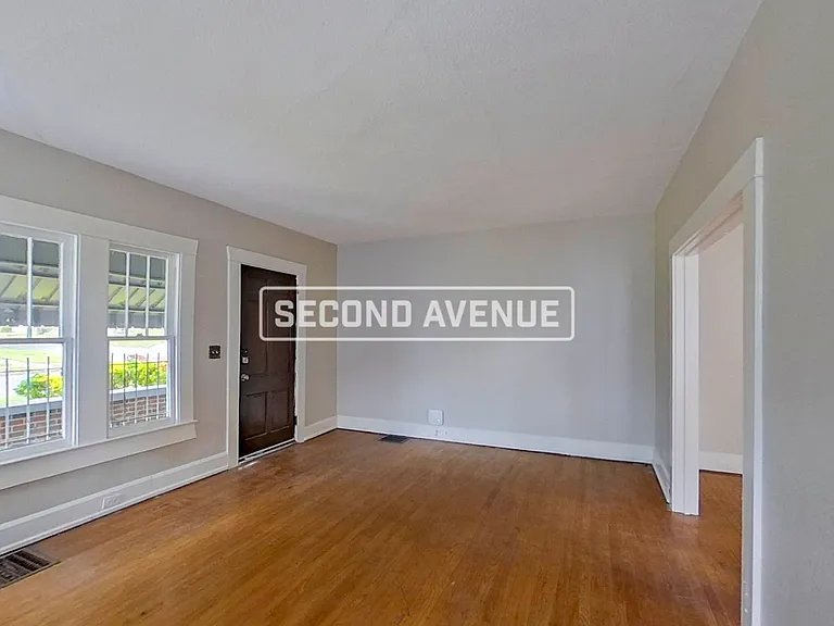 4105 Avenue Q — Photo 4