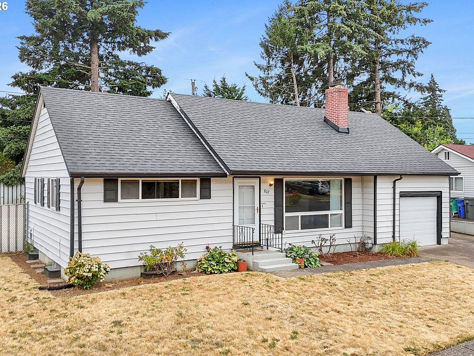1st image of 807 SE 169th Dr