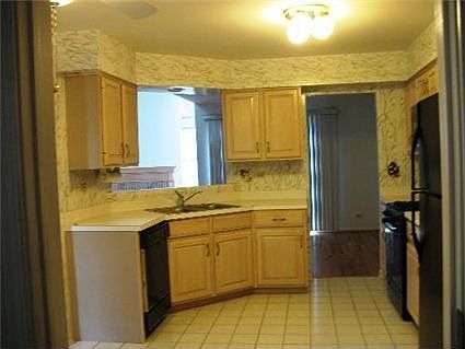 3rd image of 2436 Prescott Ln
