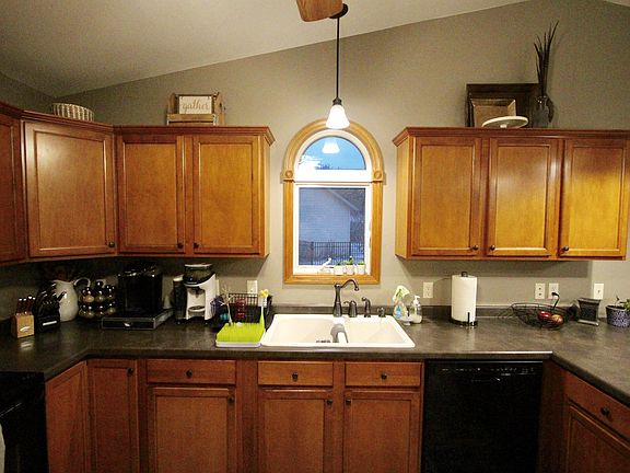 4th image of 224 Chapel Hill Dr