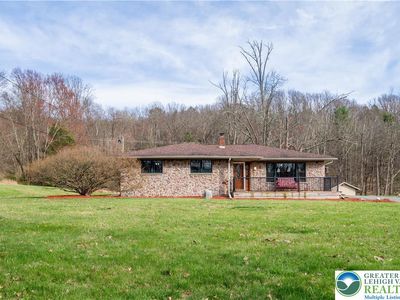 4043 Manor Dr, Stroudsburg, PA, 18360