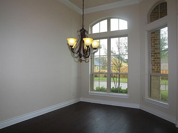 2nd image of 2510 Crossvine Dr