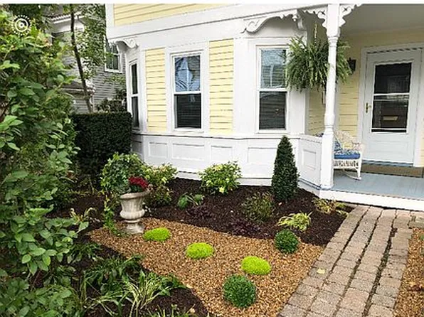 24 Desmond Ave #A, Manchester, MA 01944