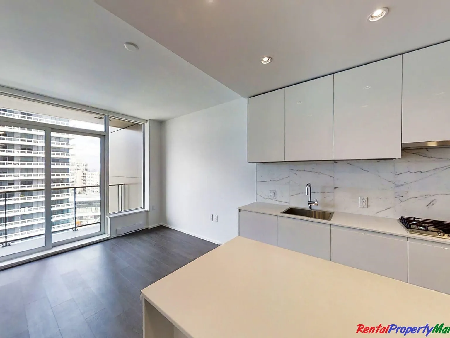 4650 Brentwood Blvd — Photo 3
