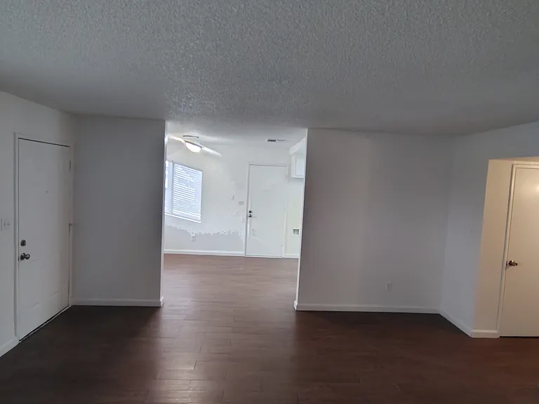 3913 Manor St #1A — Photo 14