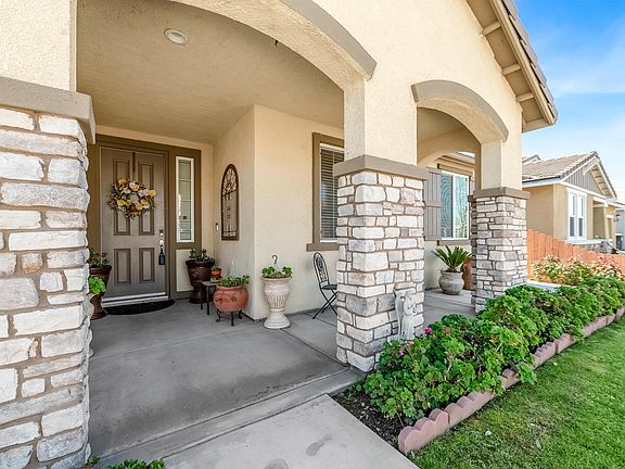 4th image of 4417 W Robin Ave
