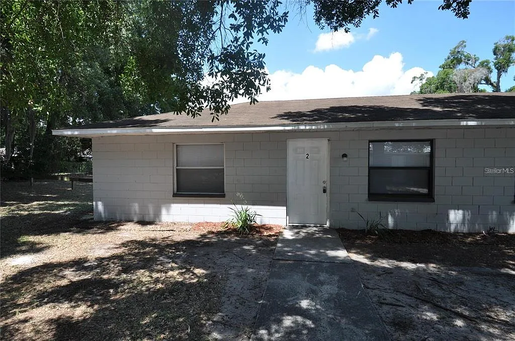 2 bed, 1.0 bath, 708 sqft, $1,250 — Photo 1