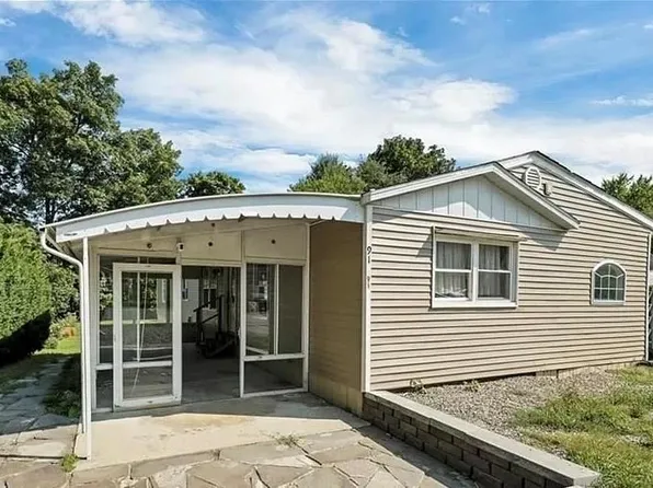 91 Elm Lane, Pleasant Valley, NY 12569