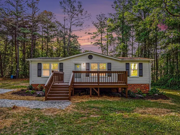 563 Rosser Pittman Rd, Broadway, NC 27505