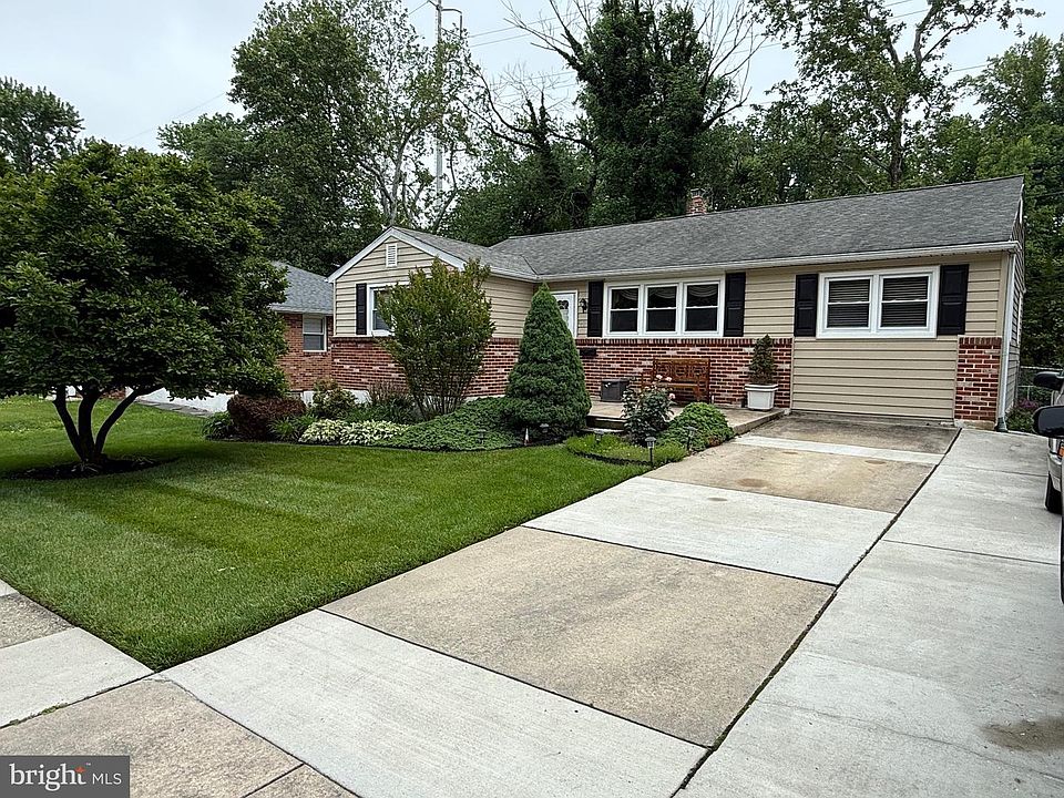 1st image of 4406 Sandy Dr