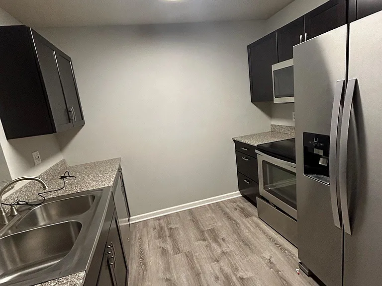 3913 Olympic Ct #3913 — Photo 6