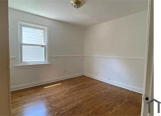 5th image of 1009 Northdale Ave