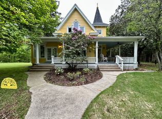 7695 Old Highway 51 N, Cobden, IL 62920
