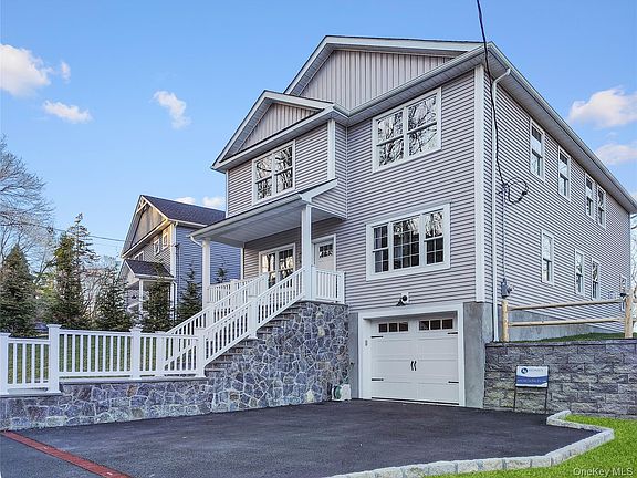 3rd image of 16 Stephens Lane