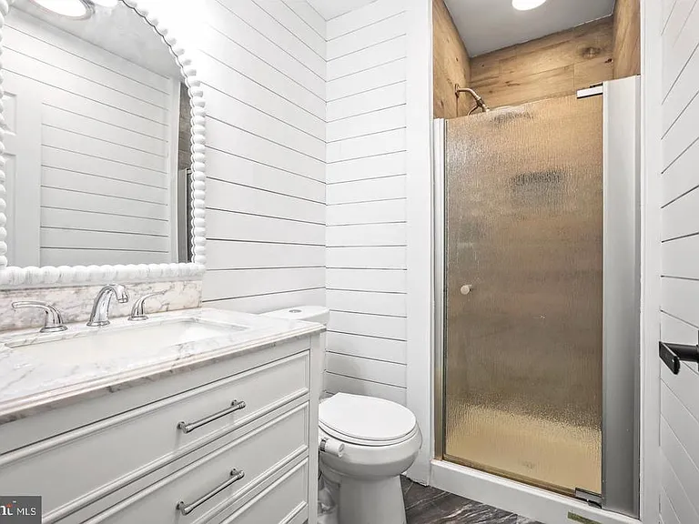 7710 Greenbrier Rd — Photo 24