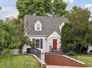 1919 Highland Pkwy, Saint Paul, MN 55116
