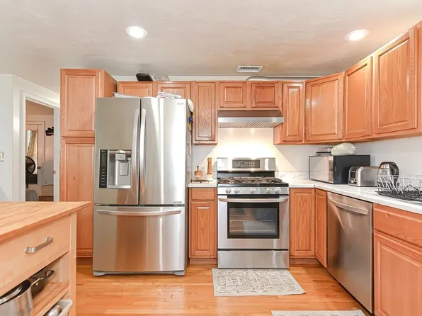 14-16 Jacob St, Dorchester Center, MA 02124