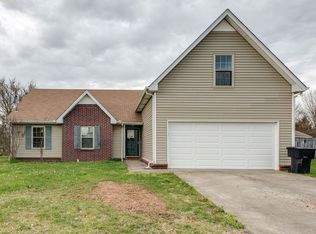 1310 Pearlknob Ct, Murfreesboro, TN 37130