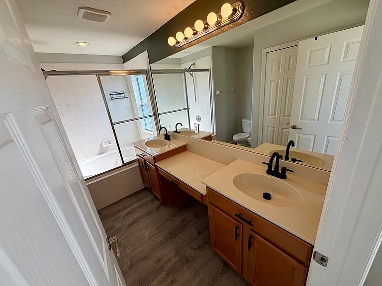 4209 Austen Falls Ln — Photo 17