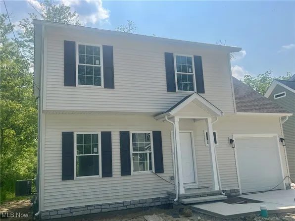 5019 Lakeview Dr, Mentor, OH 44060