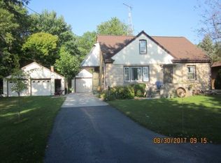 2016 N Rapids Rd, Manitowoc, WI 54220