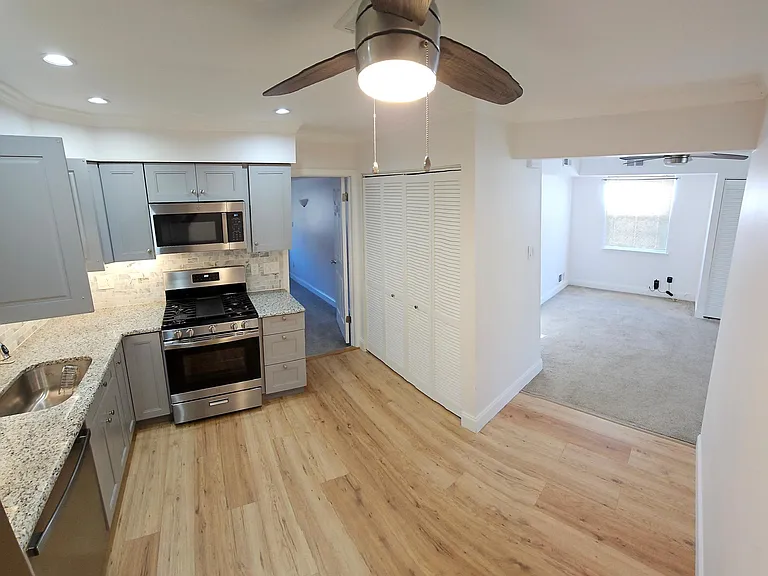15152 Beverly Dr #A — Photo 43