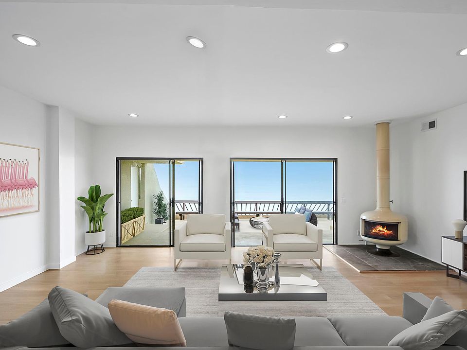 Floor to ceiling ocean View Living Room